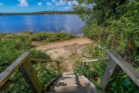 56 Hathaway St, Wareham, MA 02571 photo 8