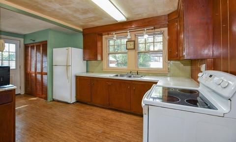 56 Hathaway St, Wareham, MA 02571 photo 11
