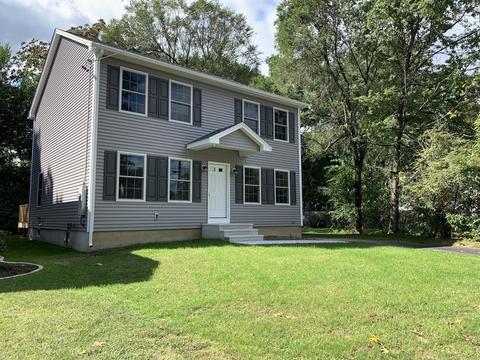 138 Lamont St, Springfield, MA 01119 photo 1