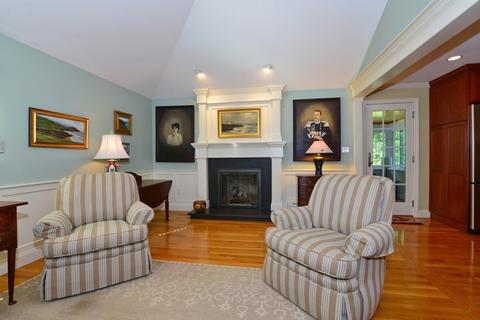 17 Northbridge Rd, Mendon, MA 01756 photo 5