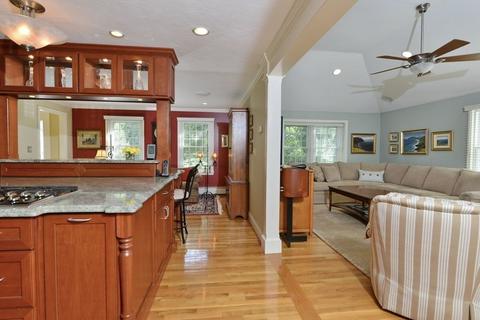 17 Northbridge Rd, Mendon, MA 01756 photo 6