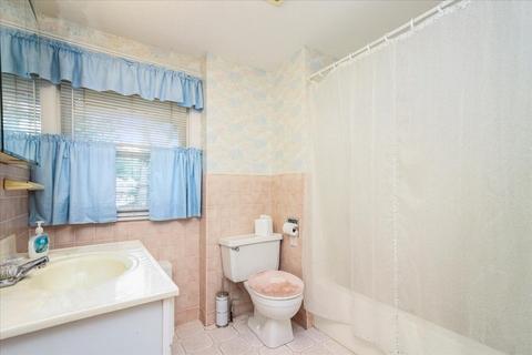 125 Kimberly Ave, Springfield, MA 01108 photo 37
