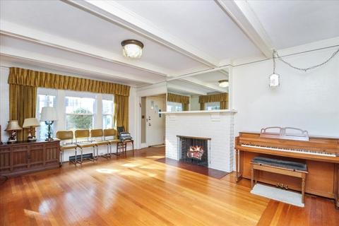 125 Kimberly Ave, Springfield, MA 01108 photo 7