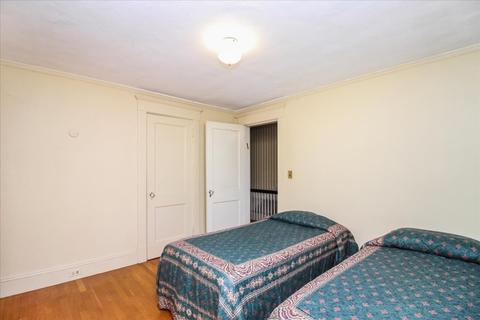 125 Kimberly Ave, Springfield, MA 01108 photo 34