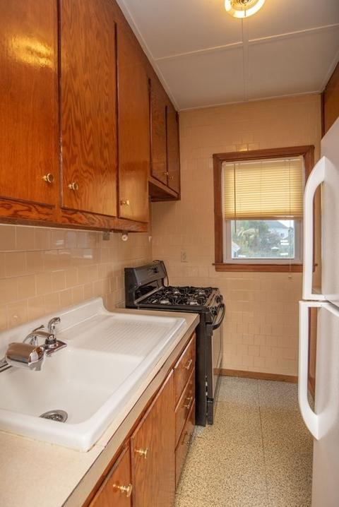 1147 Bedford St, Fall River, MA 02723 photo 21