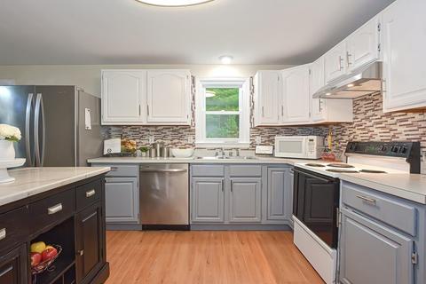 7 Proctor Rd, Pepperell, MA 01463 photo 3