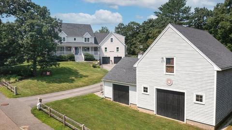 146 Hull St, Hingham, MA 02043 photo 3