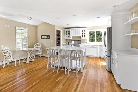 146 Hull St, Hingham, MA 02043 photo 6