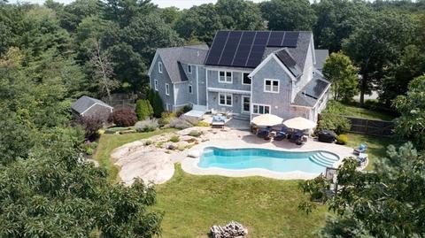 146 Hull St, Hingham, MA 02043 photo 1