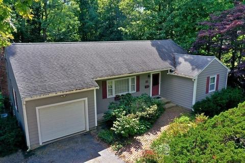 312 Rosemary St, Needham, MA 02492 photo 1