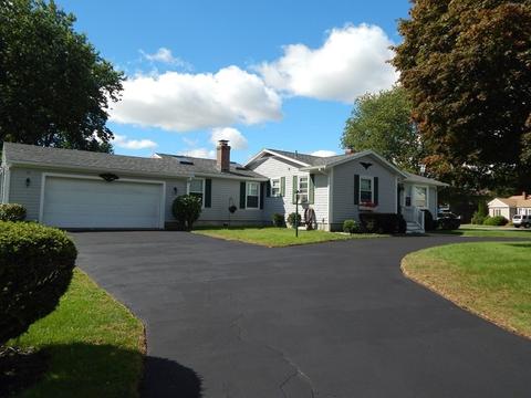 31 Wing Ln, Acushnet, MA 02743 photo 2