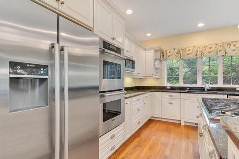 54 Eagle Dr, Mashpee, MA 02649 photo 13