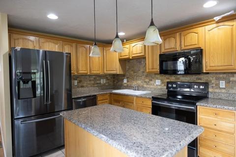 33 Sophia Dr, Worcester, MA 01607 photo 9