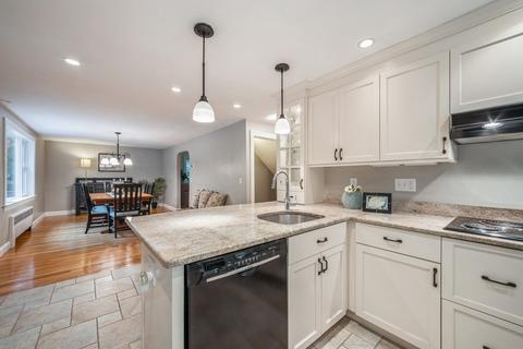 70 Dividence, Reading, MA 01867 photo 11