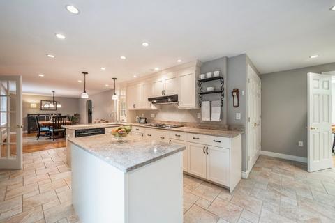 70 Dividence, Reading, MA 01867 photo 12