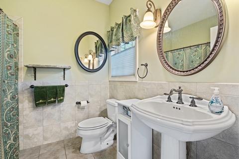 79 Spring St, Stoneham, MA 02180 photo 14