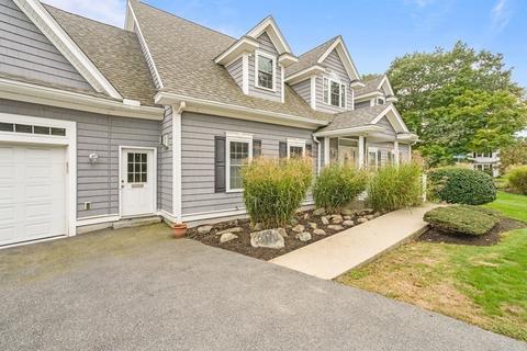 79 Spring St, Stoneham, MA 02180 photo 1