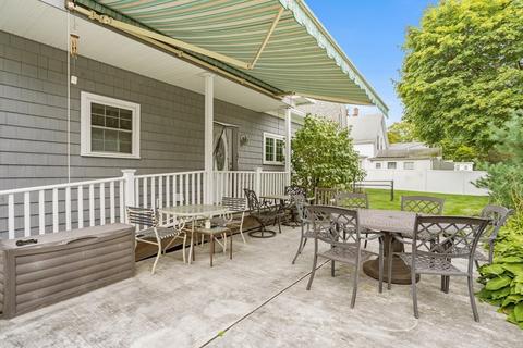 79 Spring St, Stoneham, MA 02180 photo 6