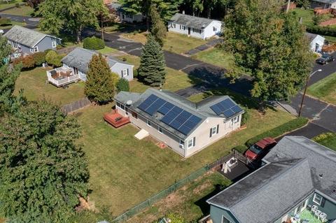 50 Albee St, Springfield, MA 01129 photo 2