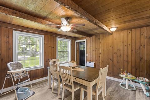39 Bates St, Mendon, MA 01756 photo 7