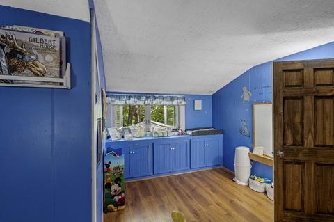 39 Bates St, Mendon, MA 01756 photo 13