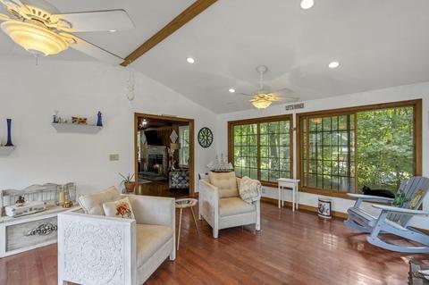 39 Bates St, Mendon, MA 01756 photo 10