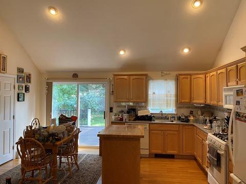 18 Mashpee Neck Rd, Mashpee, MA 02649 photo 9