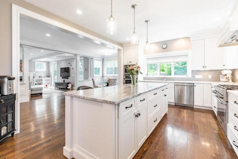 137 Fairfield, Needham, MA 02492 photo 13