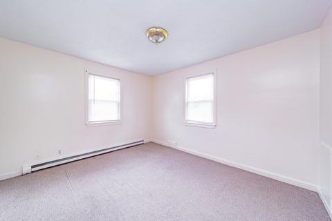 89 Amore Rd, Springfield, MA 01109 photo 8