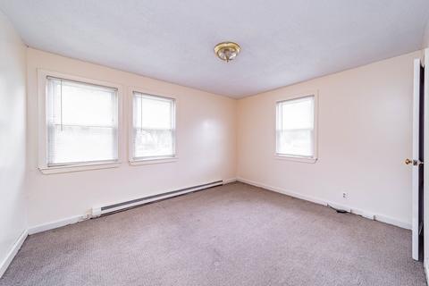 89 Amore Rd, Springfield, MA 01109 photo 7