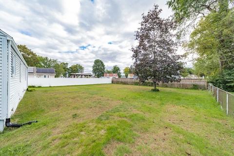 89 Amore Rd, Springfield, MA 01109 photo 10
