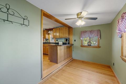 332 Main St, Townsend, MA 01469 photo 6