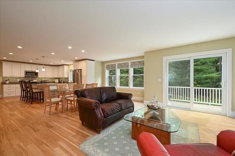 275 Cotuit Rd, Mashpee, MA 02649 photo 9