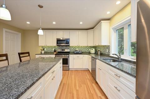 275 Cotuit Rd, Mashpee, MA 02649 photo 17
