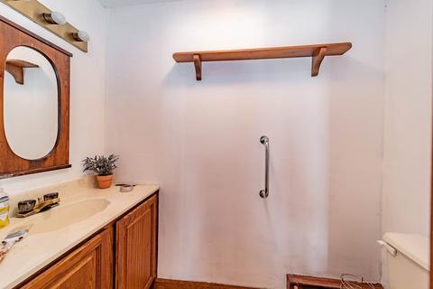 89 Fallston St, Springfield, MA 01119 photo 11