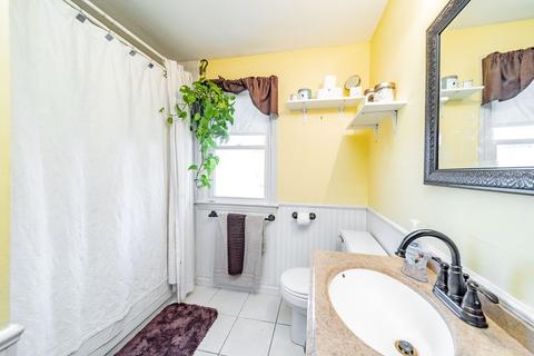 89 Fallston St, Springfield, MA 01119 photo 15