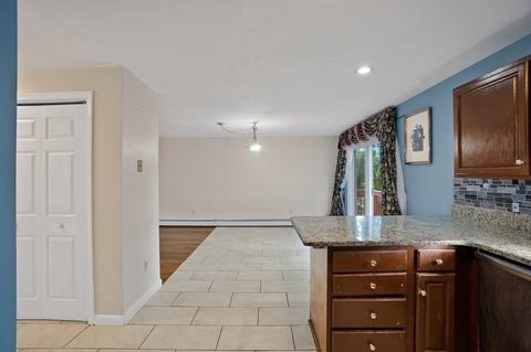 138 Commonwealth Ave, Worcester, MA 01604 photo 8