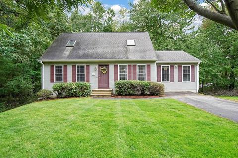 83 Vann St, Springfield, MA 01119 photo 1
