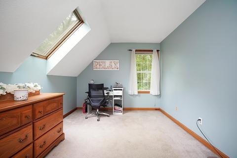 83 Vann St, Springfield, MA 01119 photo 21