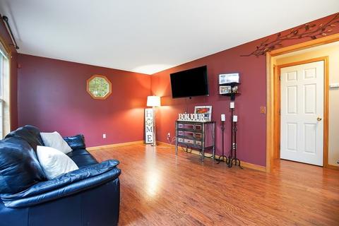 83 Vann St, Springfield, MA 01119 photo 13