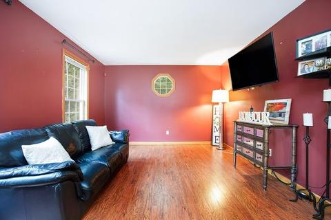 83 Vann St, Springfield, MA 01119 photo 12