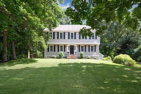 10 Delprete Dr, Hingham, MA 02043 photo 1