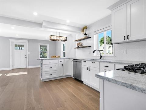 24 Crescent Ave, Beverly, MA 01915 photo 9