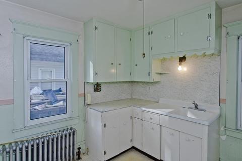 82 Redlands St, Springfield, MA 01104 photo 25