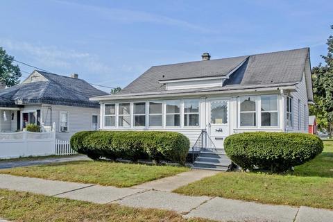 82 Redlands St, Springfield, MA 01104 photo 2