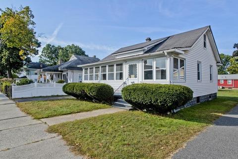82 Redlands St, Springfield, MA 01104 photo 3