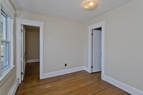 82 Redlands St, Springfield, MA 01104 photo 20