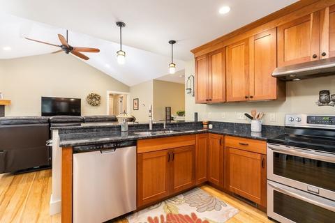 47 Carillon Cir, Easthampton, MA 01027 photo 7