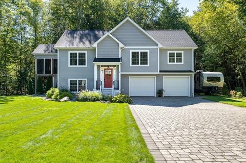 47 Carillon Cir, Easthampton, MA 01027 photo 1