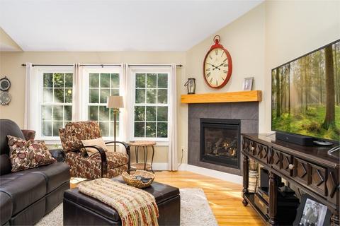 47 Carillon Cir, Easthampton, MA 01027 photo 11